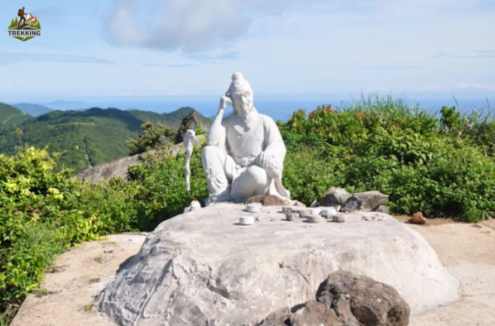 Trekking Đỉnh Bàn Cờ Đà Nẵng