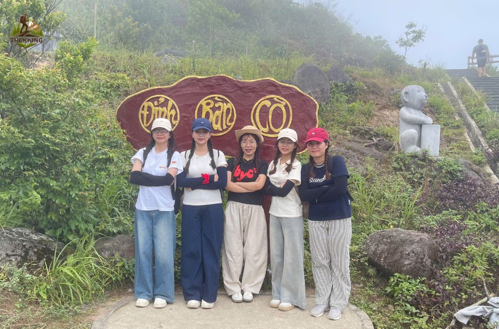 trekking đỉnh bàn cờ